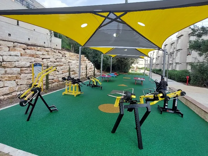 StreetBarbell machines in colour