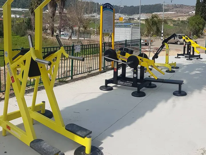 StreetBarbell machines in colour